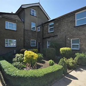 Apartment Thames View, Staines-upon-Thames